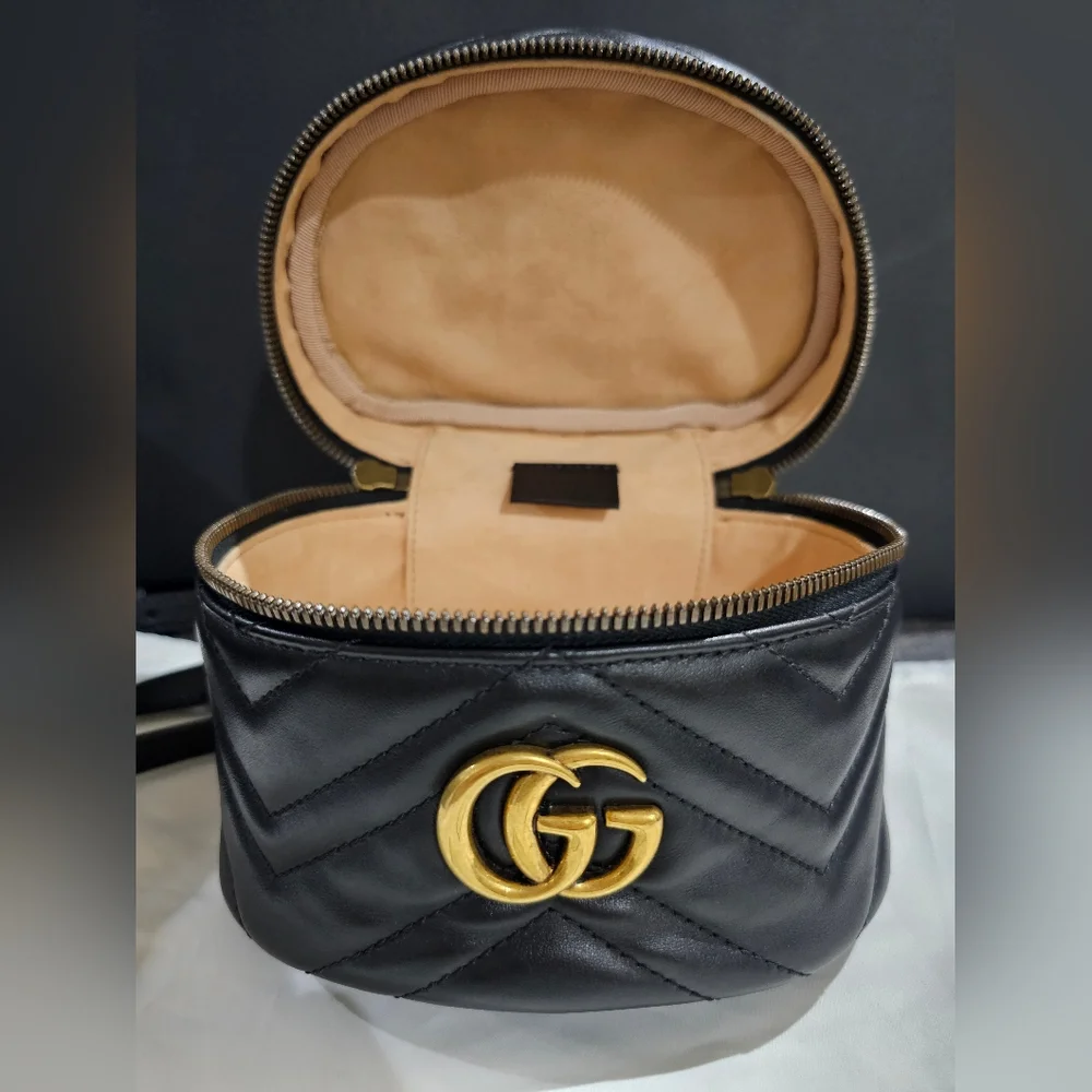 Gucci reposhing this