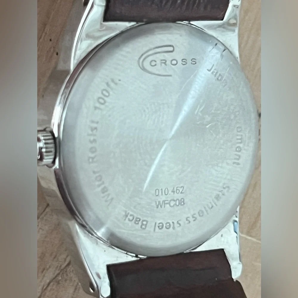 Cross watch luminous