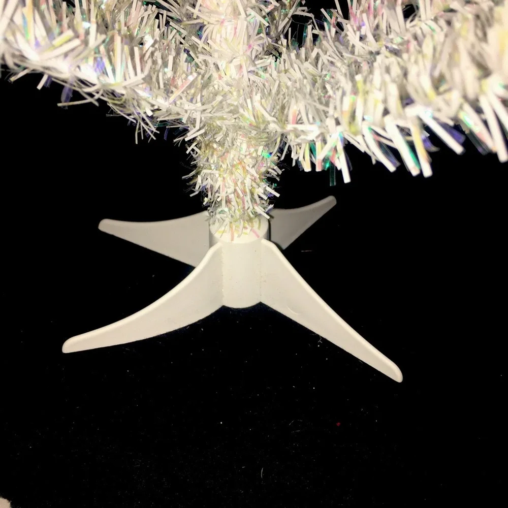 The Unbranded Brand looking decorations their