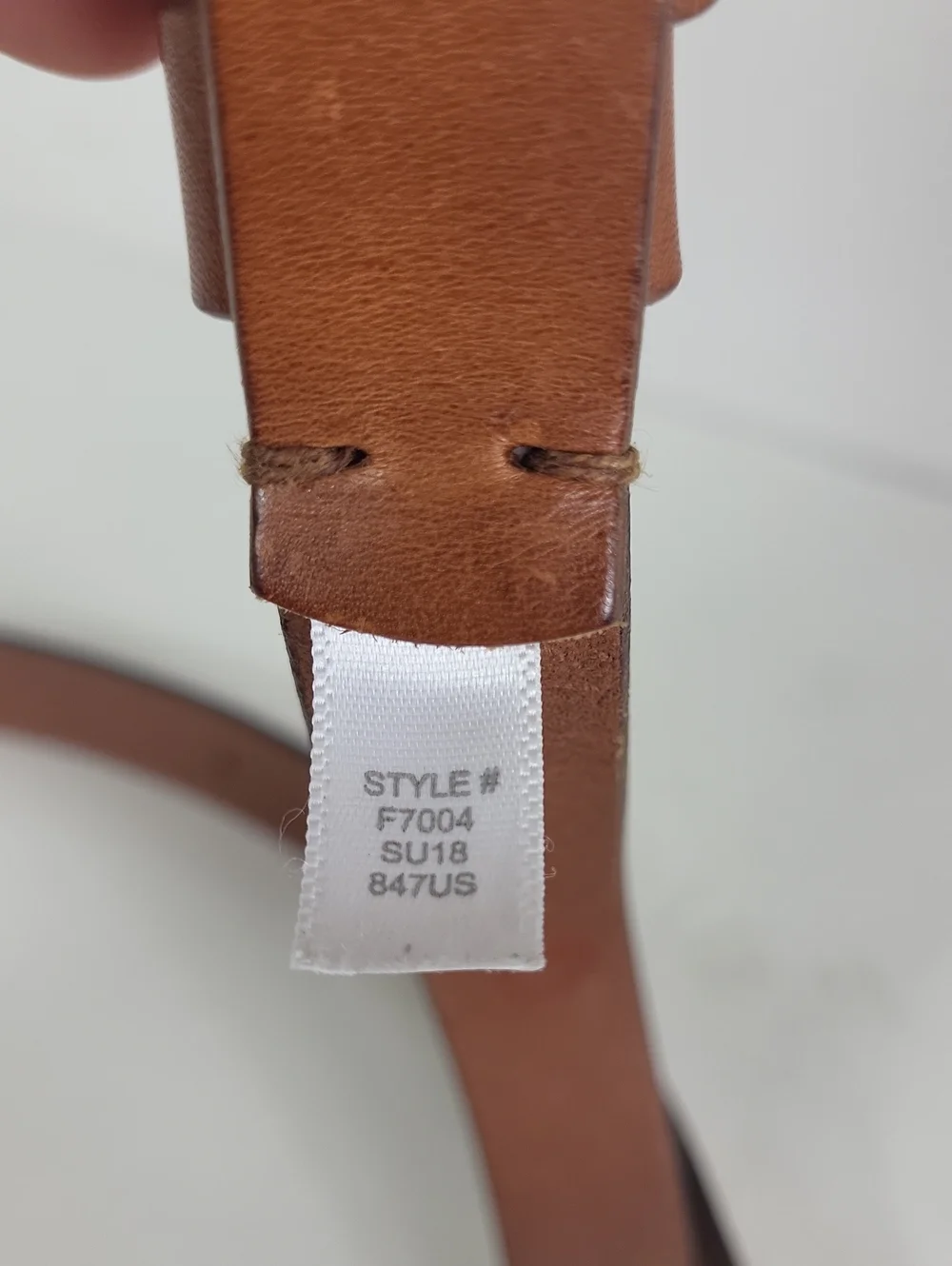Madewell Classic Tan Leather Belt with Brass Buckle. Size M/L