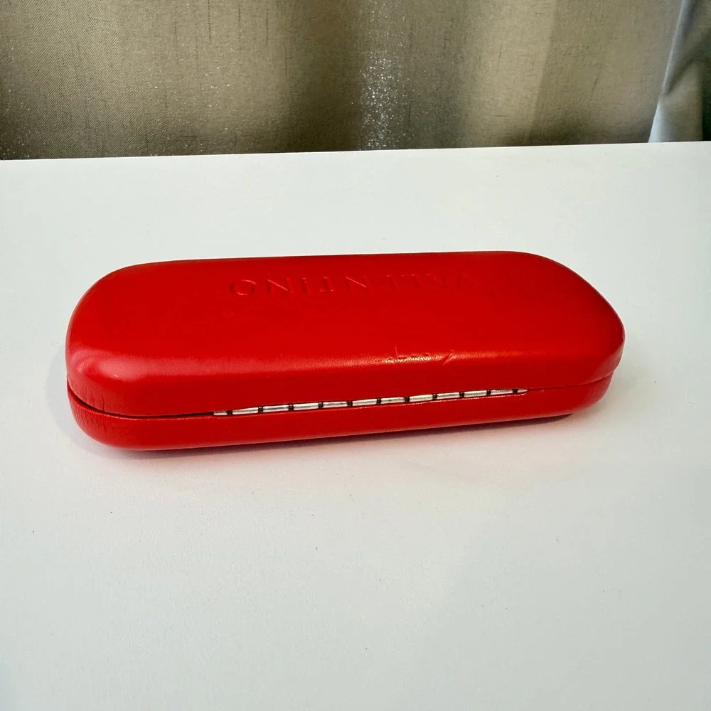 Valentino rounded type logo