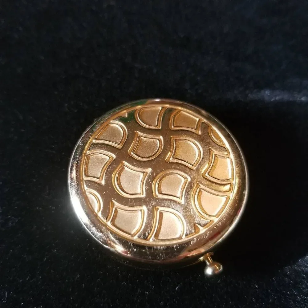 Estee Lauder not pressed unused