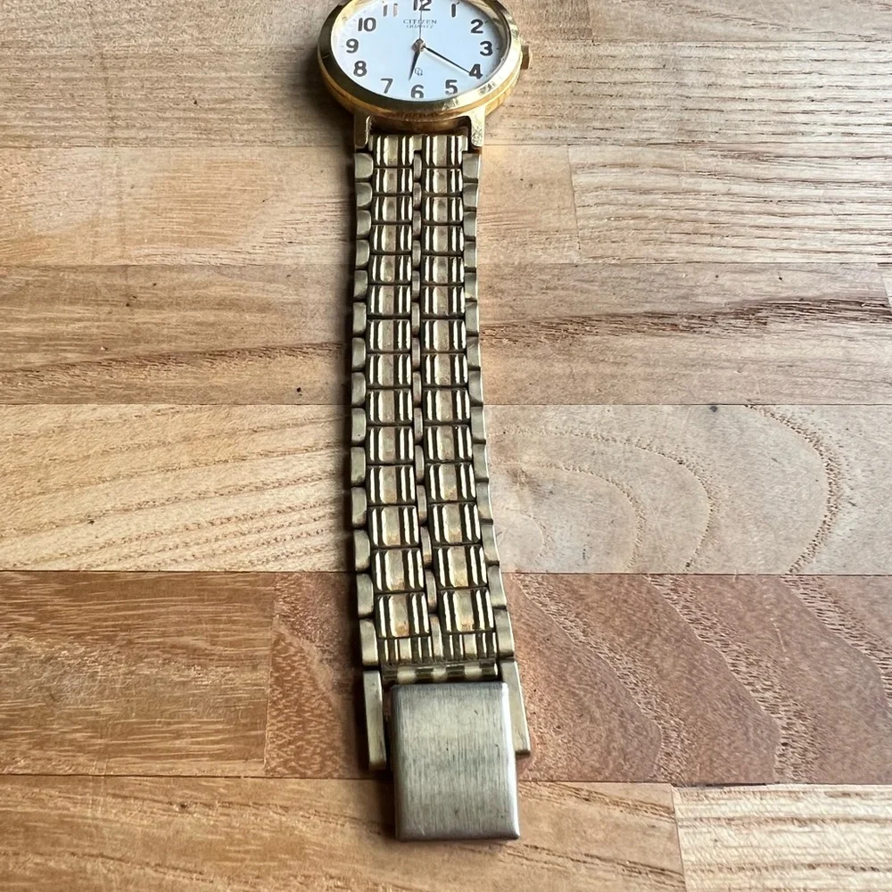 Citizen brand quartz