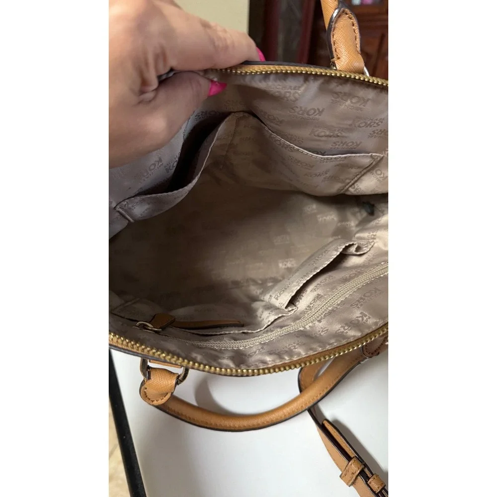 MICHAEL KORS MK LG Dome Satchel‎ Bag and matching wallet Tan Saffiano
