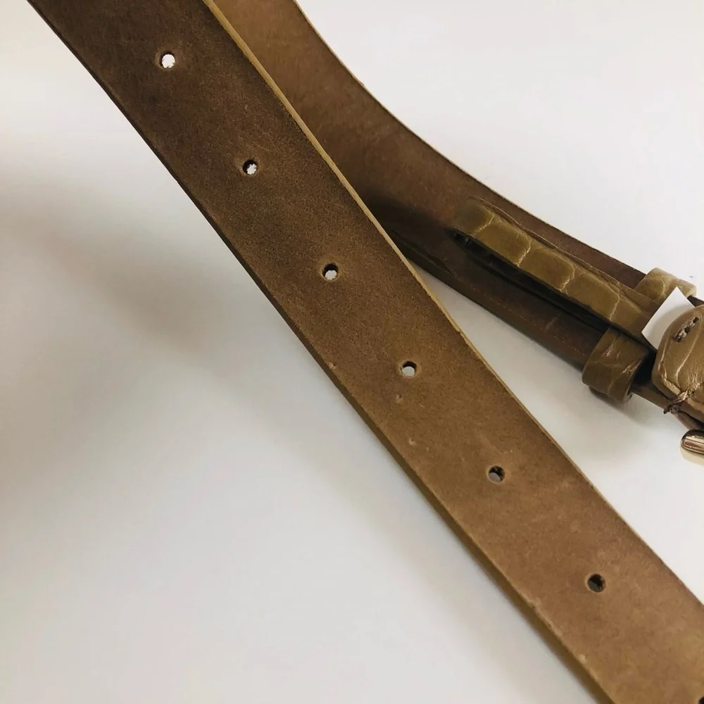 Ann Taylor used buckle
