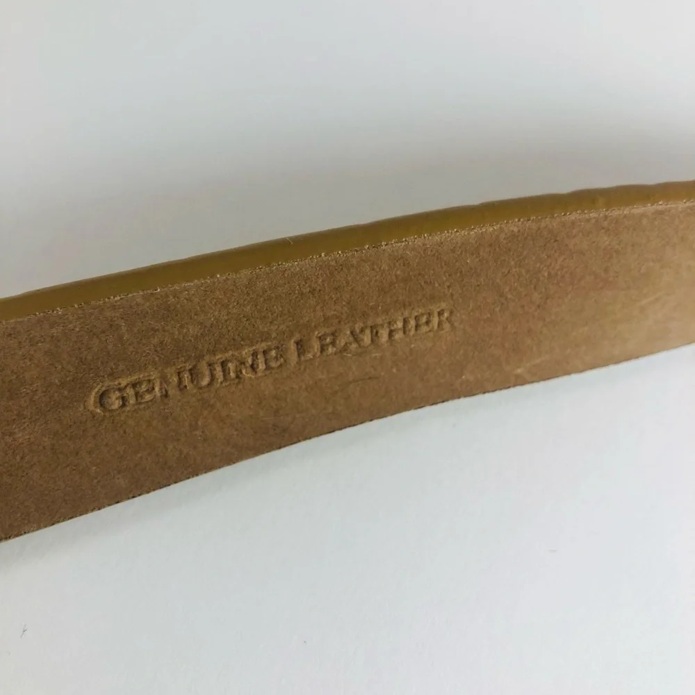 Ann Taylor used buckle