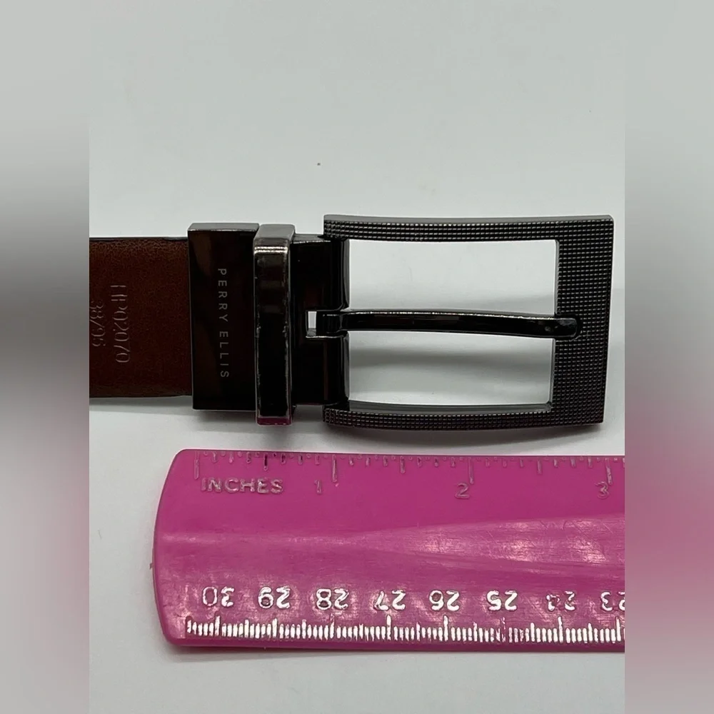 Perry Ellis used buckle