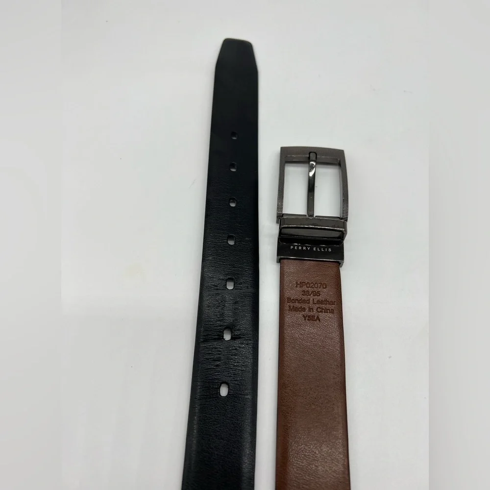 Perry Ellis used buckle