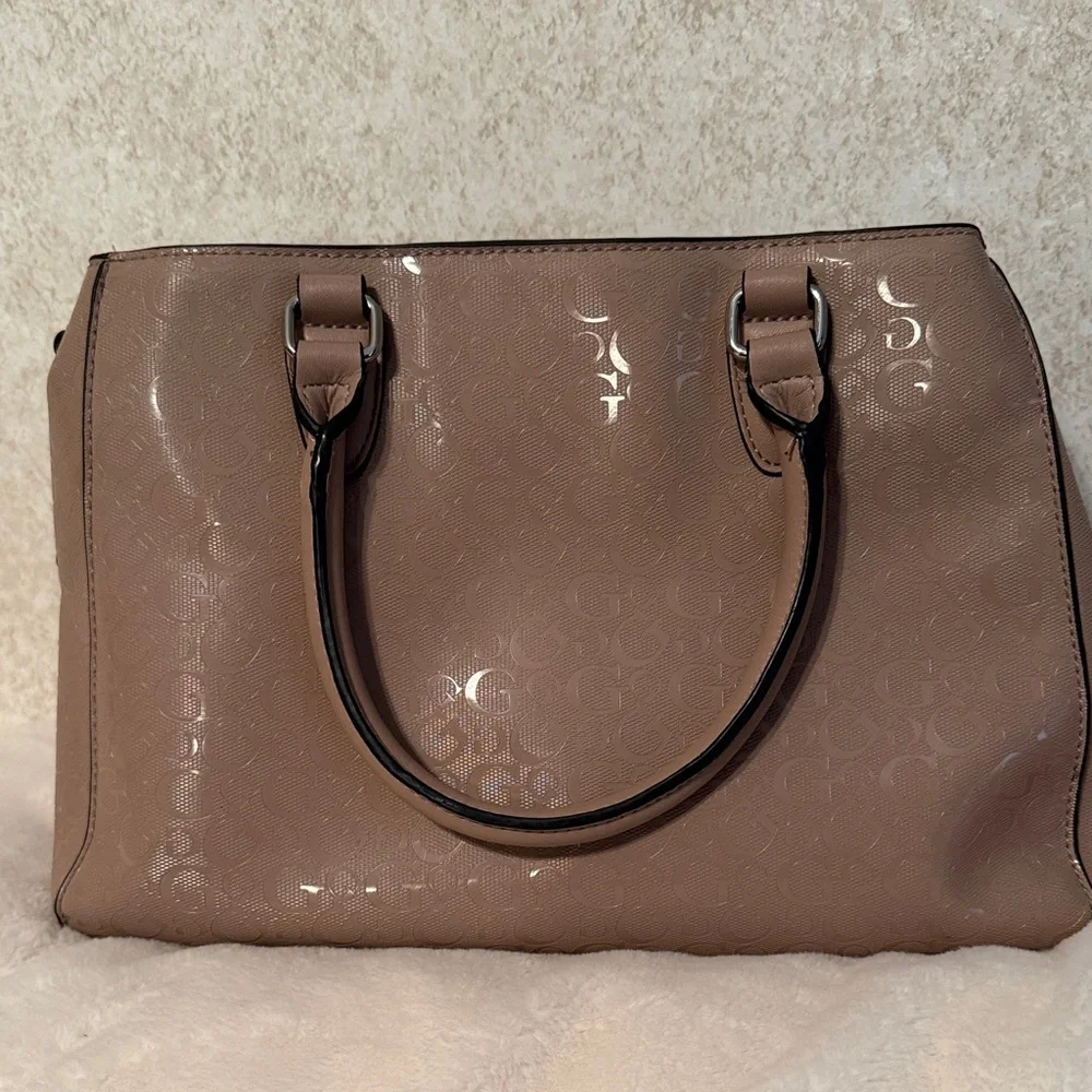 GUESS Beige Satchel Bag with crossbody strap.