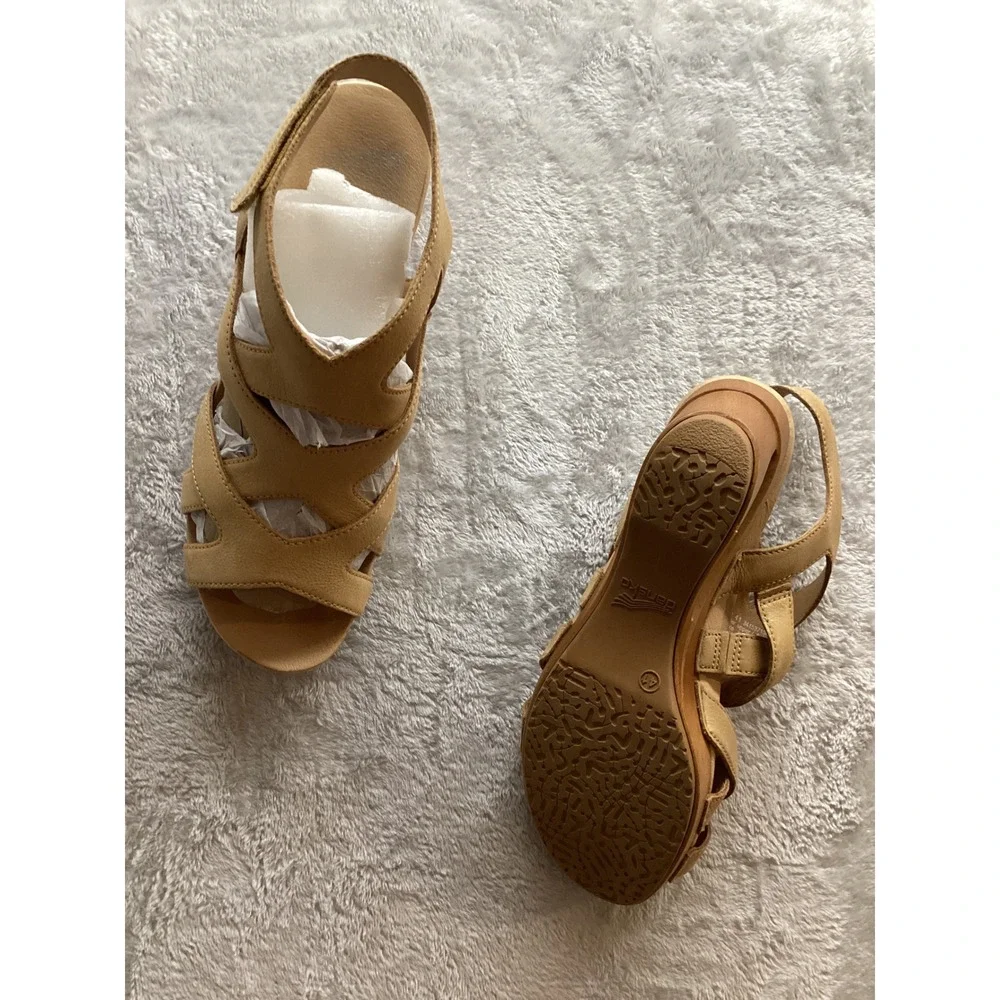 Dansko Size 41 Leather Wedge Sandals‎ Tan Strappy Wood Heel