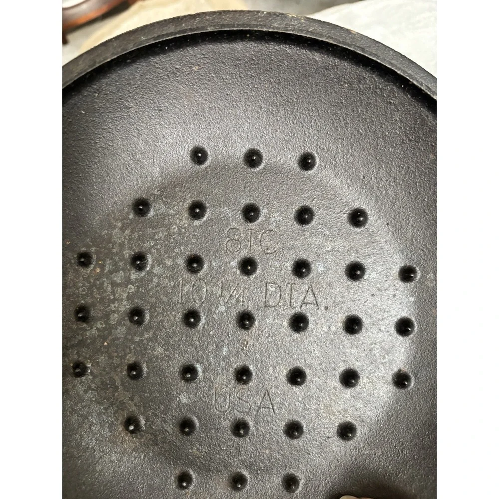 Lodge 10-1/2 USA Cast Iron #8IC Lid‎ Only