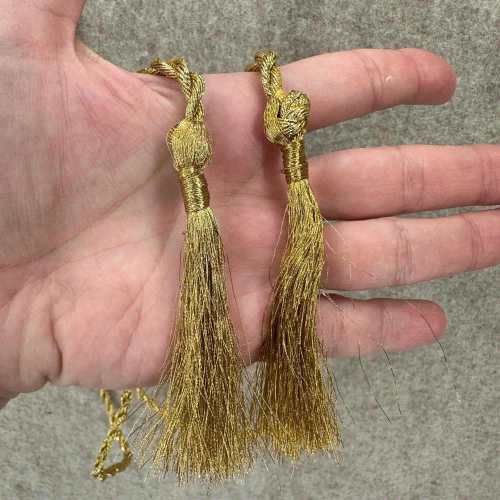 Unbranded elegant gold