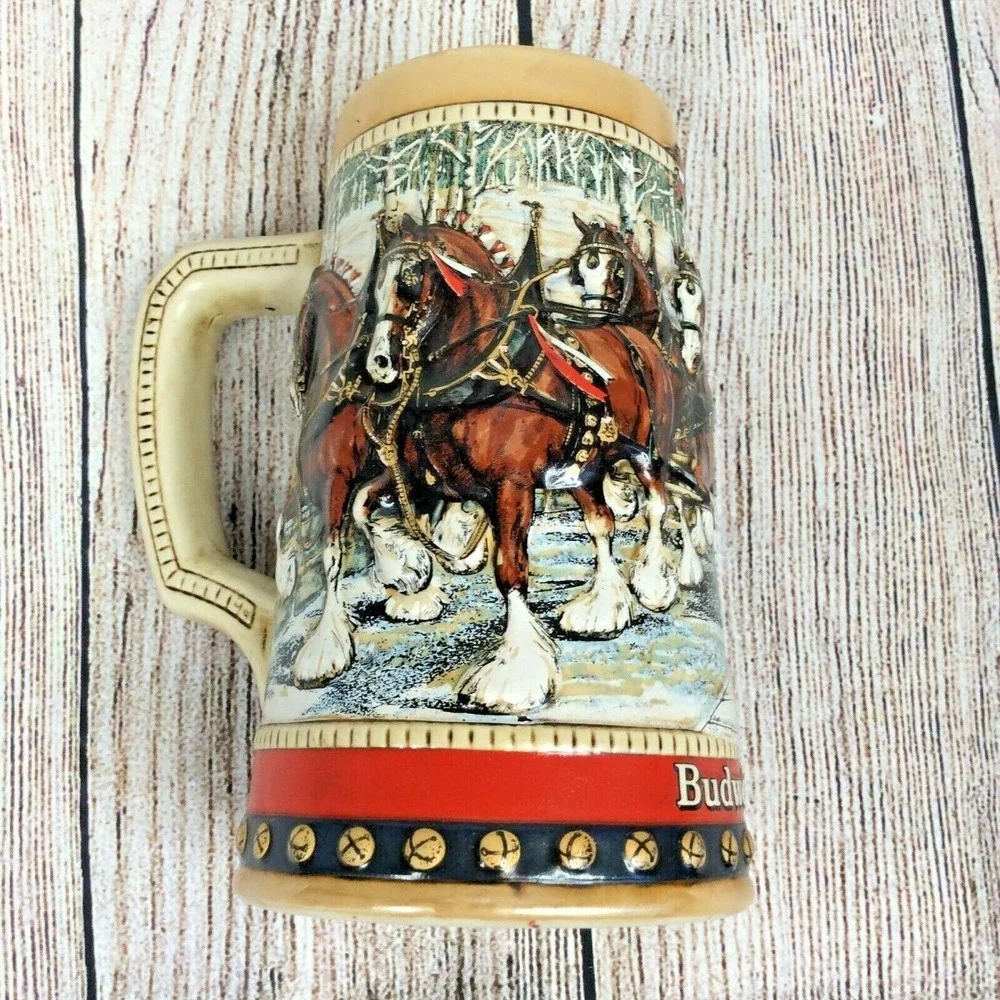 Vintage 1988 Anheuser Busch Budweiser Christmas Beer‎ Stein- Clydesdales Mug