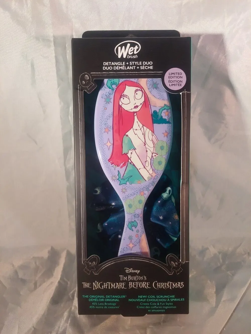 Wet Brush Nightmare Before Christmas Sally Kit Detangling Hair Brush & Scrunchie
