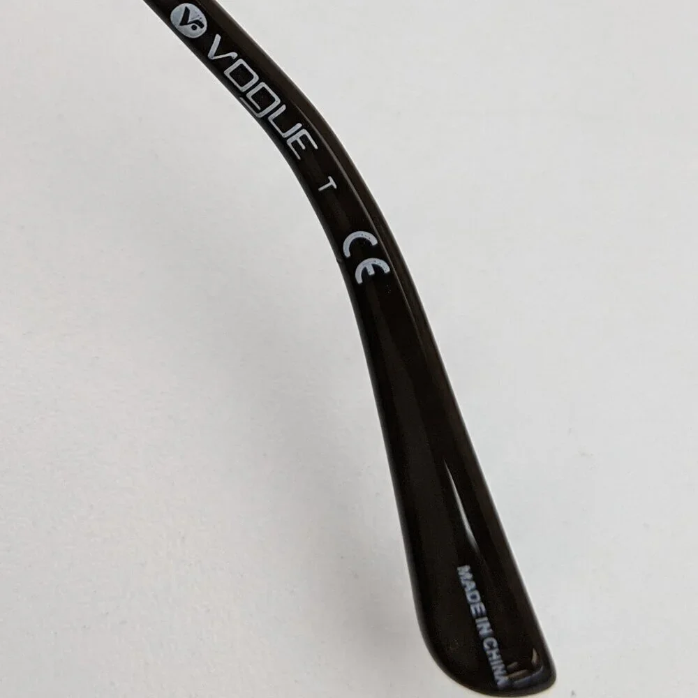 Vogue 51mm frame comes