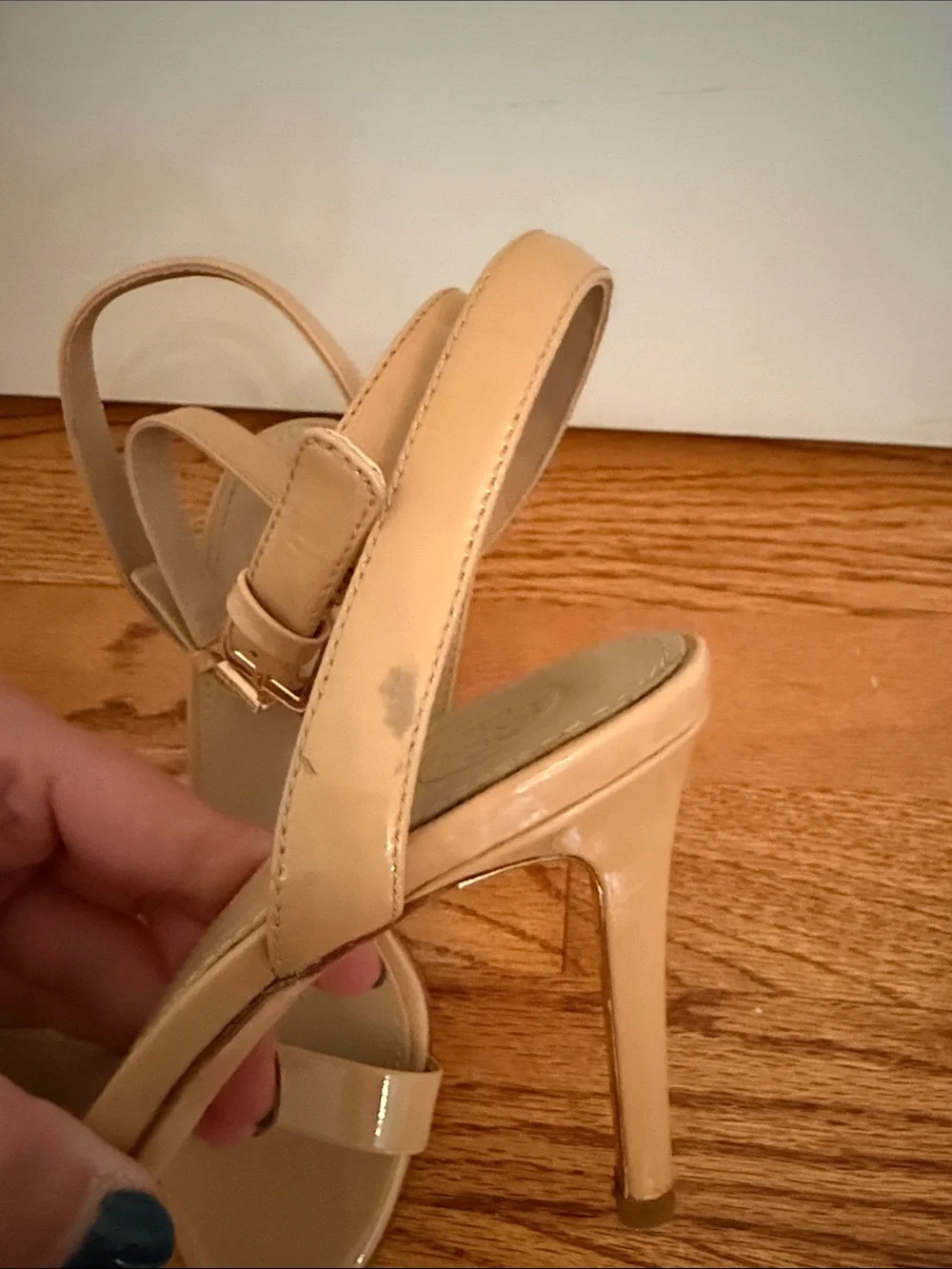 Tory Burch elegant nude