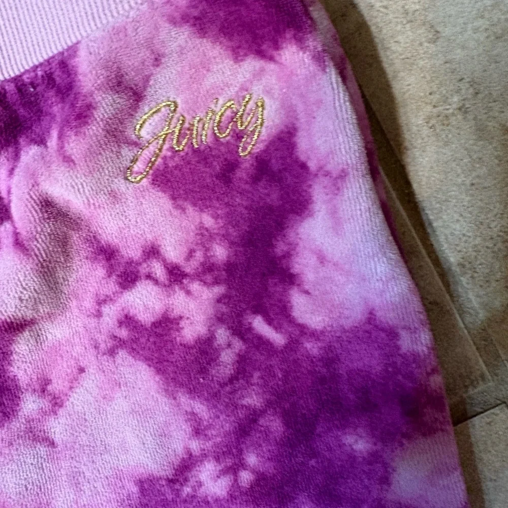 Juicy Couture velour material jogger
