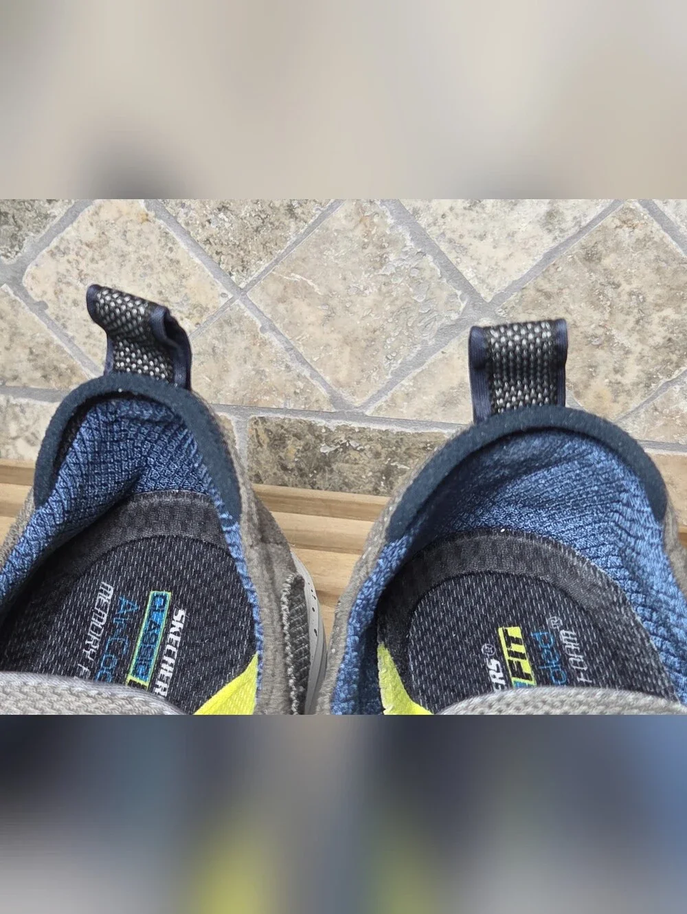 Skechers men’s casual