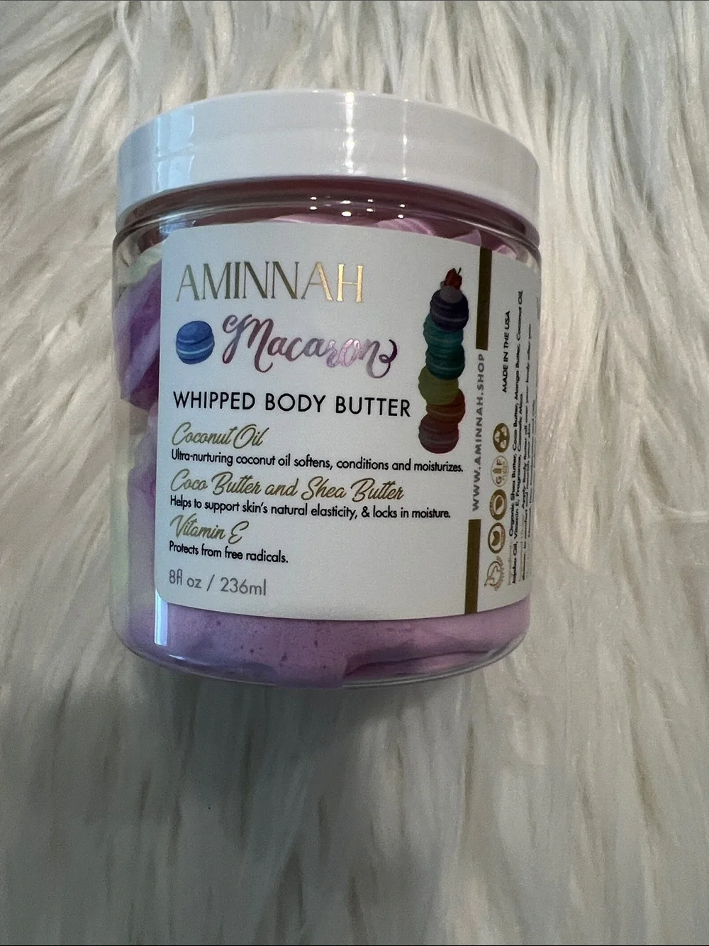 Aminnah nwt macarons