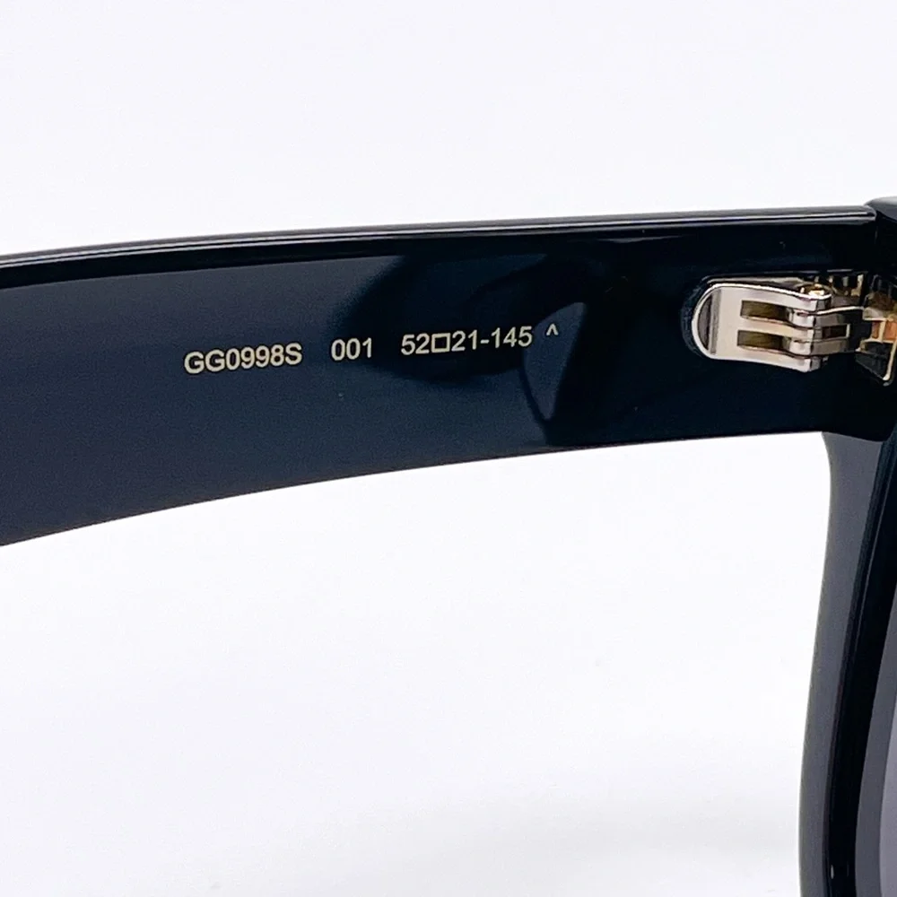 Gucci black square