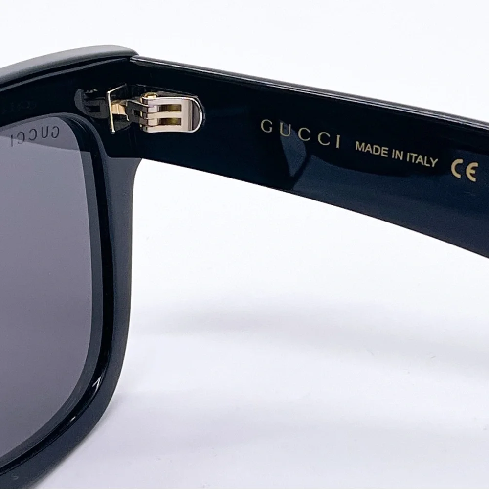 Gucci black square