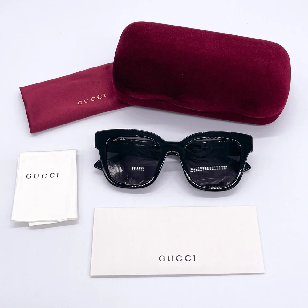 Gucci black square