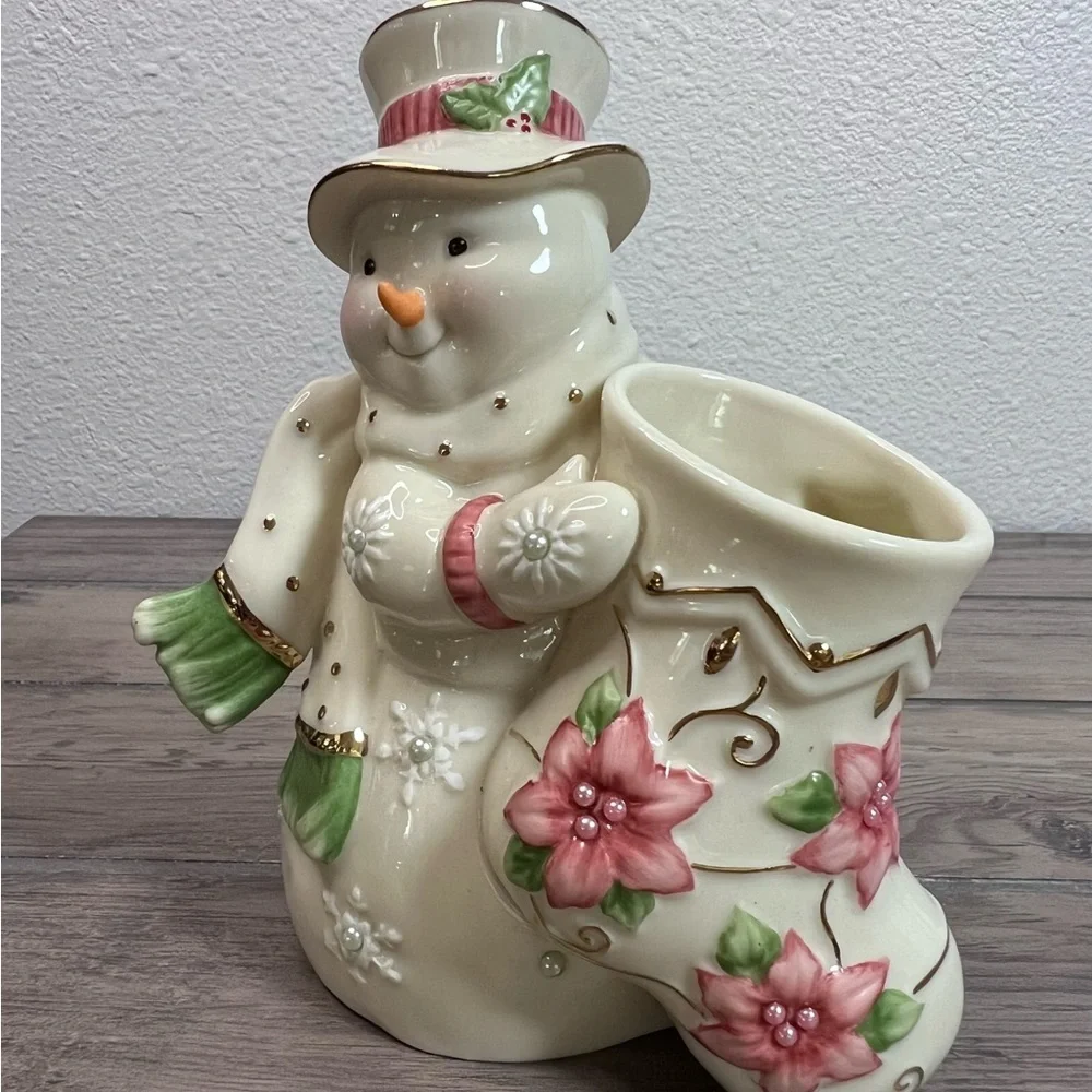 Lenox mittens figurine