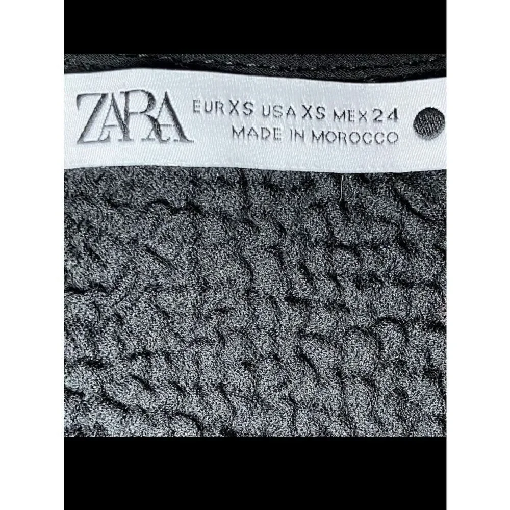 Zara this neck