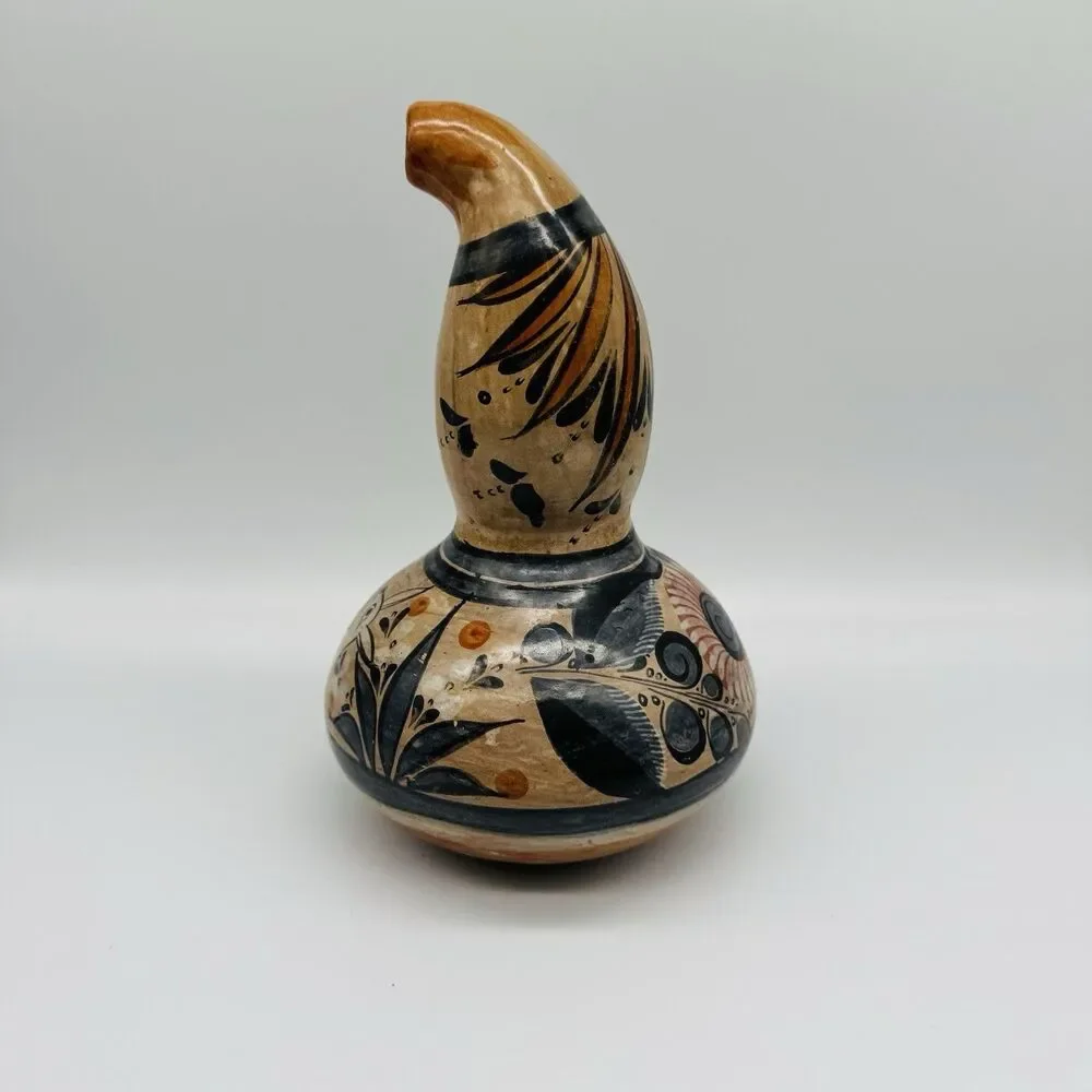 Unmarked beautiful vintage
