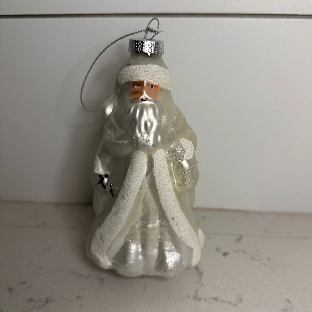 N/A blown glass
