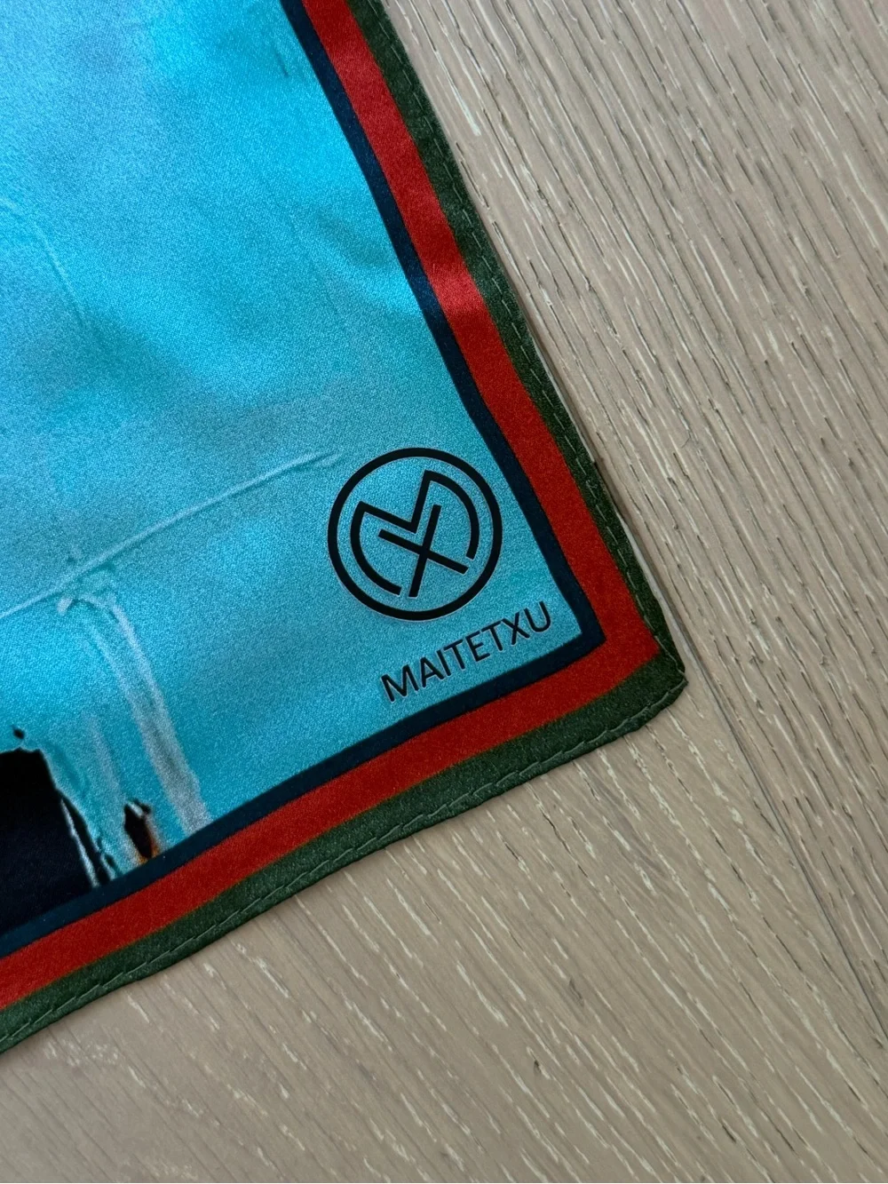 Maitetxu bermeo scarf