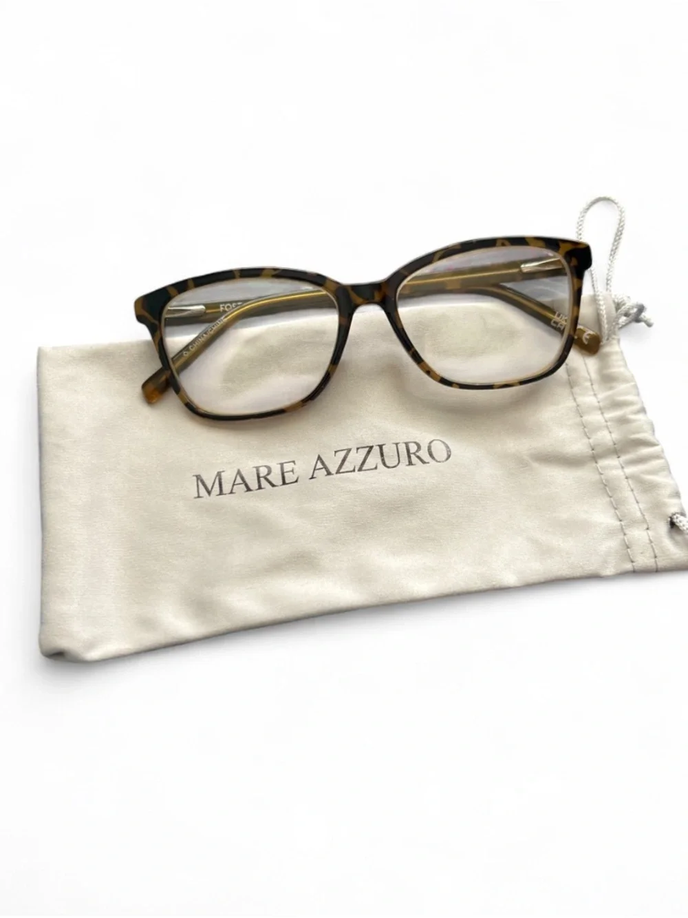 Foster Grant classic tortoiseshell