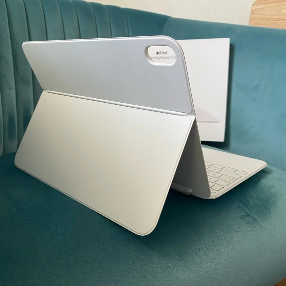 Apple lightly used