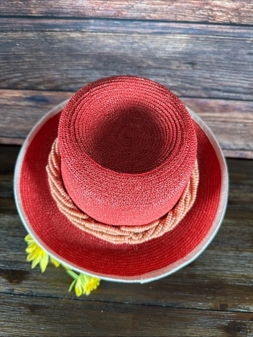 Kokin bright red