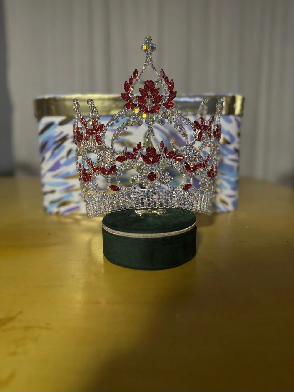 N/A elegant crystal