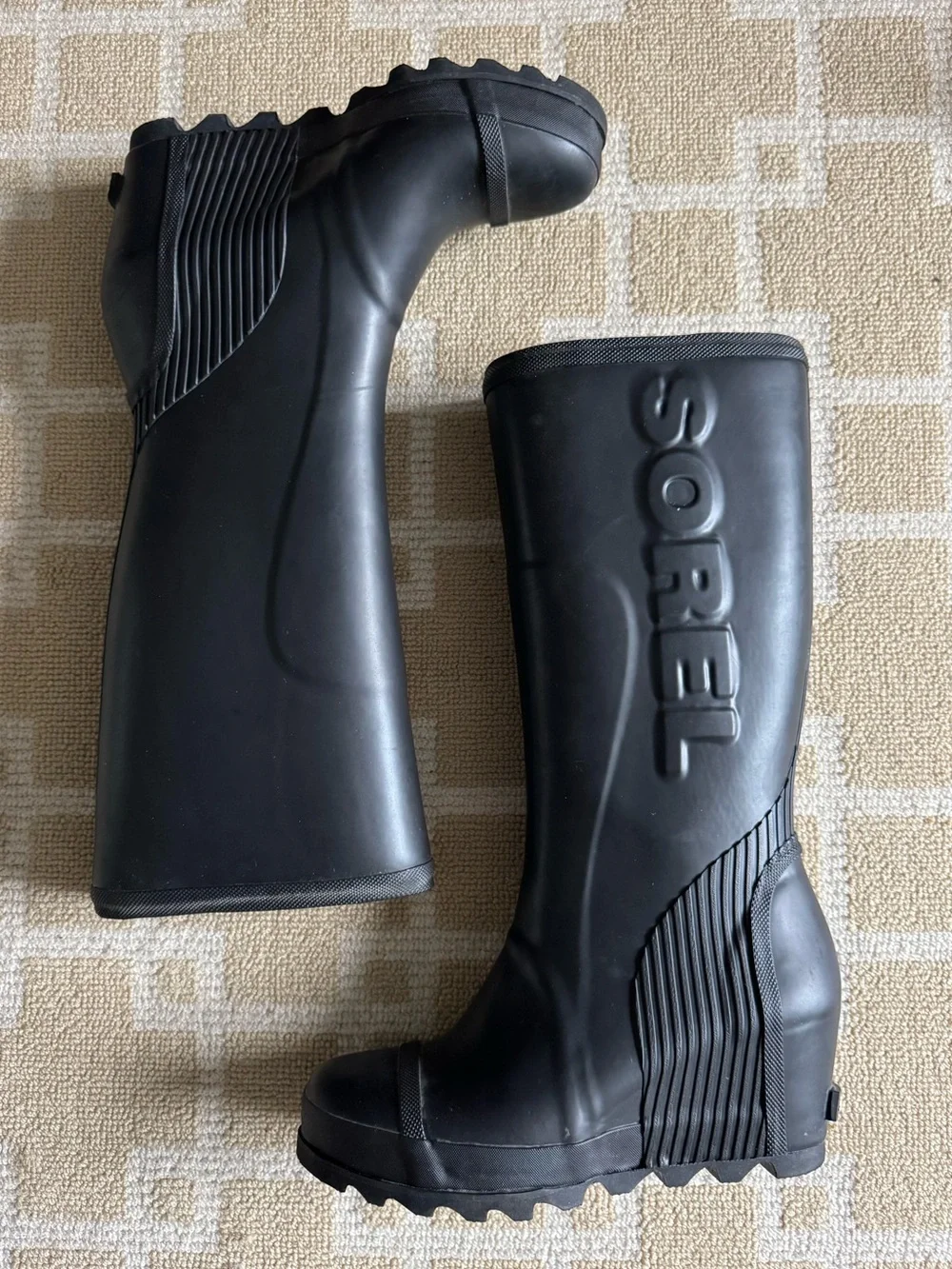 Sorel stay stylish
