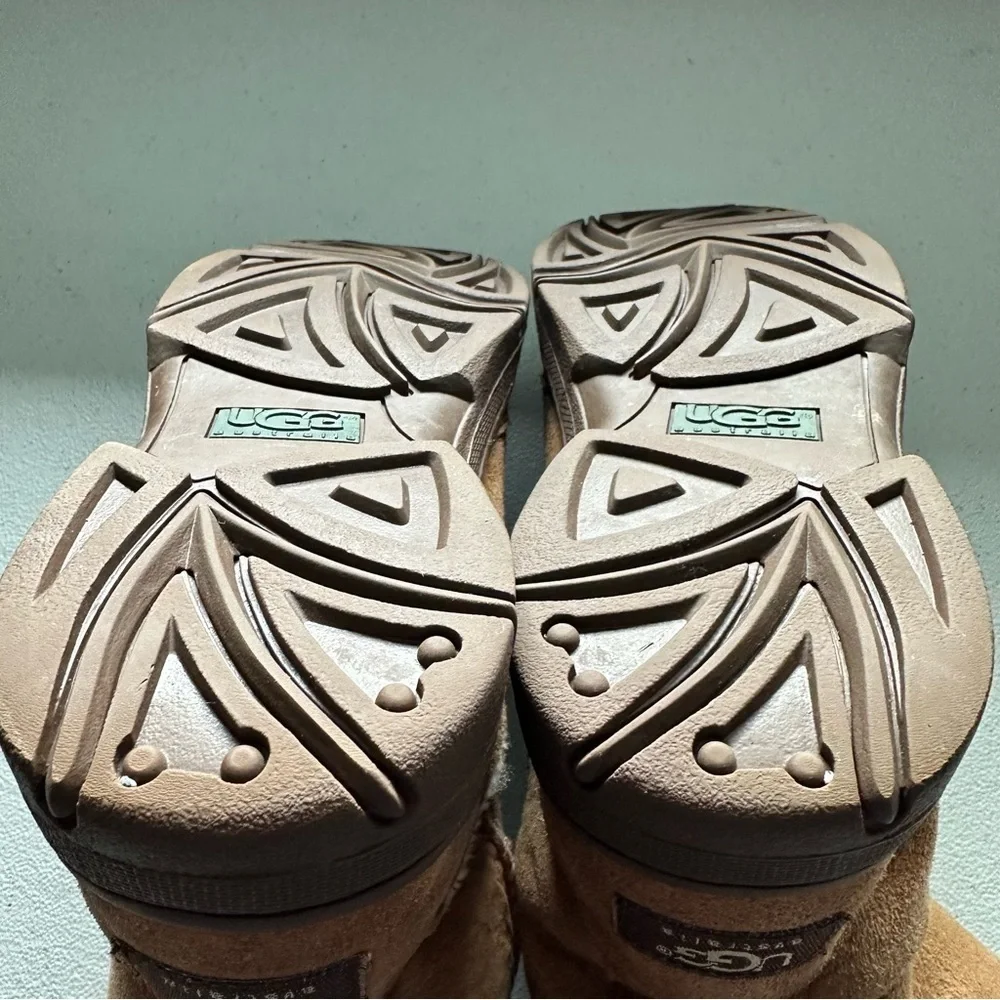 UGG used