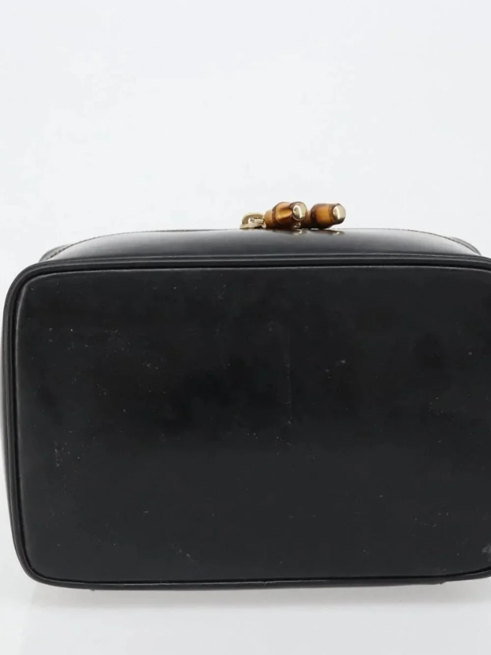 Gucci brand	gucci color	black