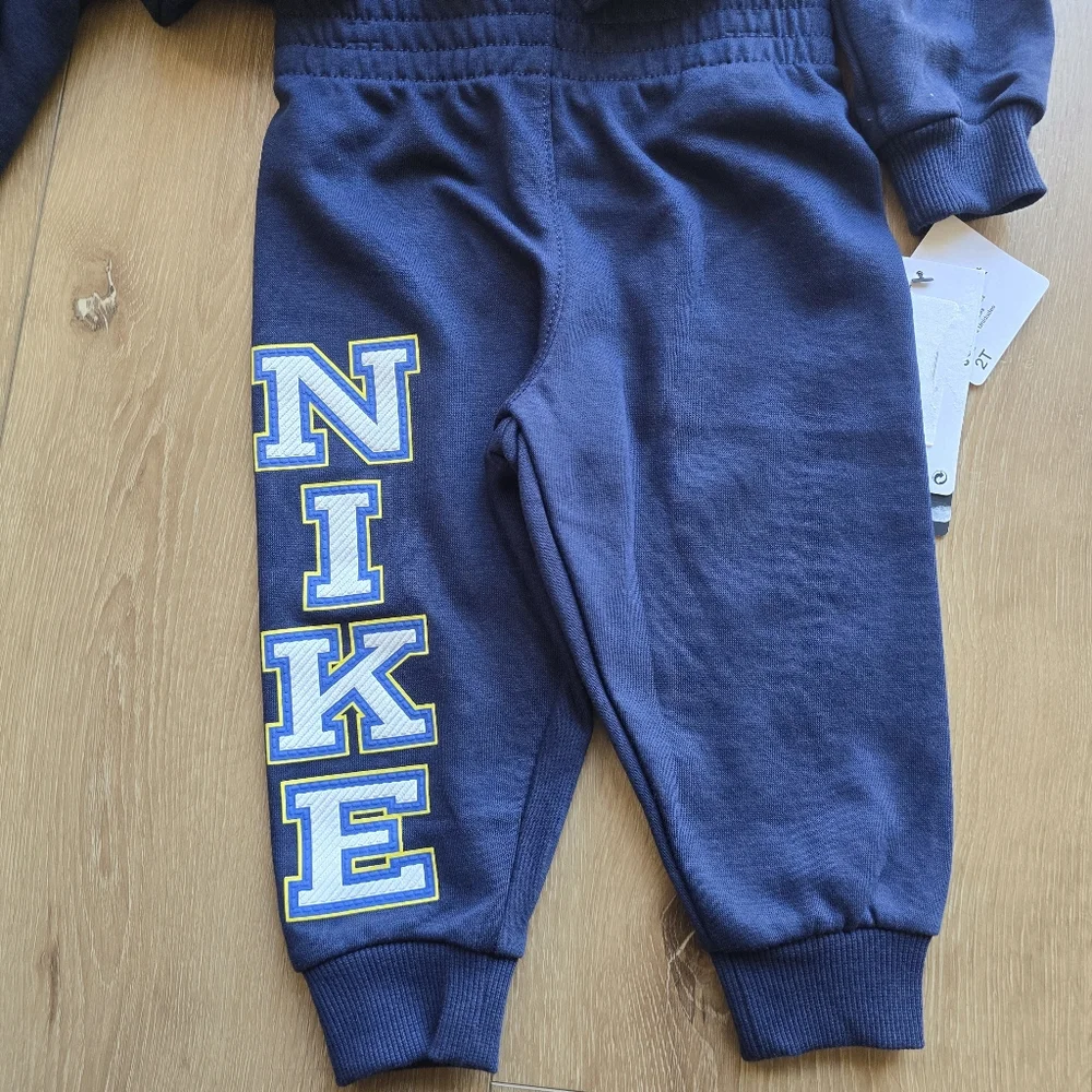 Nike tags pocket size