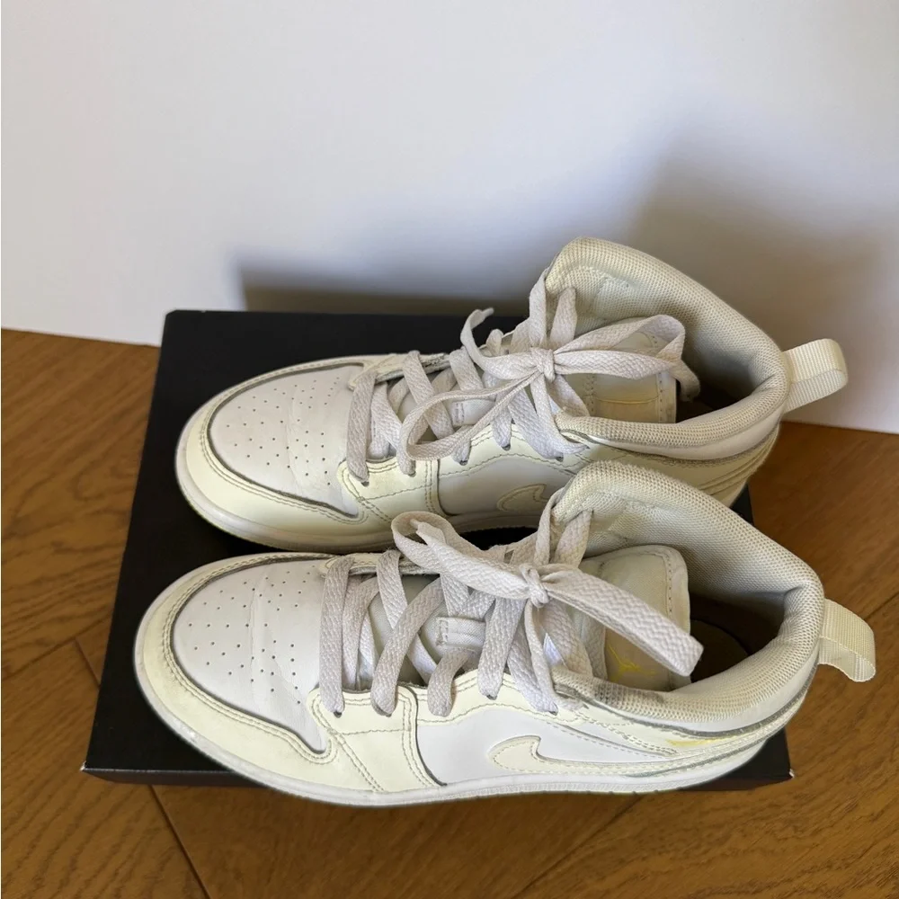Nike classic style