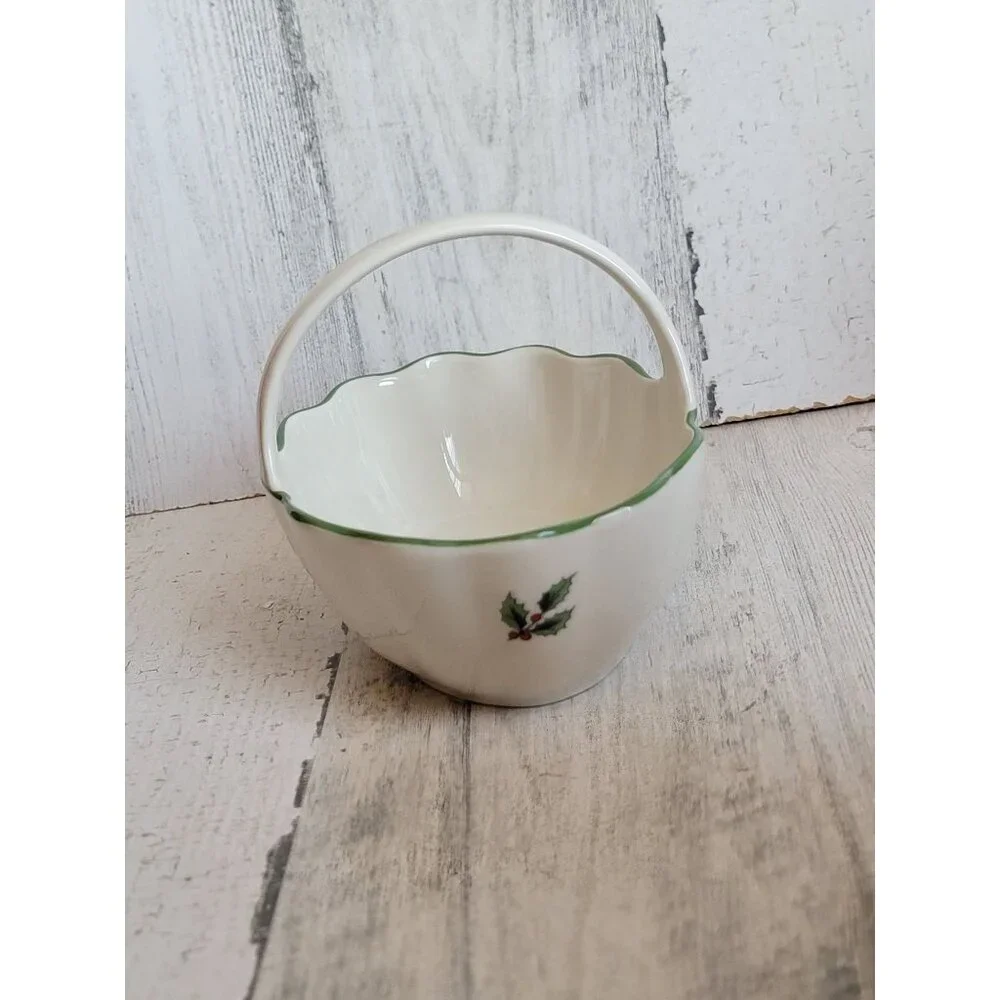 unbranded spode basket