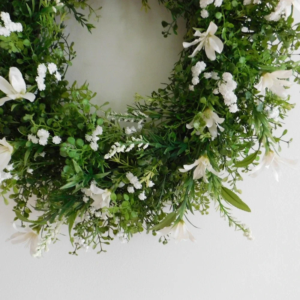 White Flower Boxwood Wreath, Minimalist Greenery, Front Door Decor