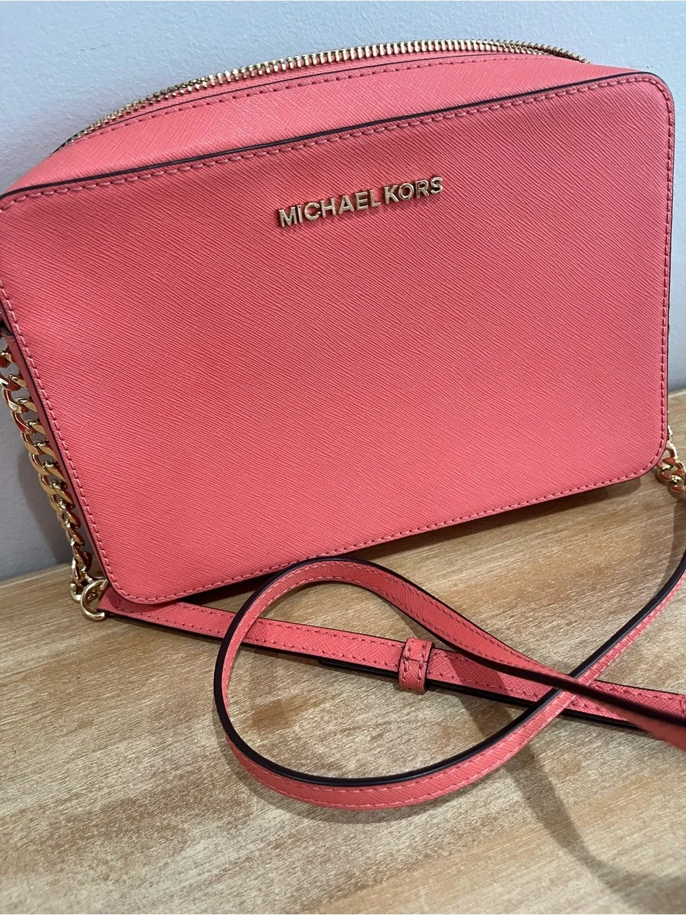 Michael Kors chain tone secure