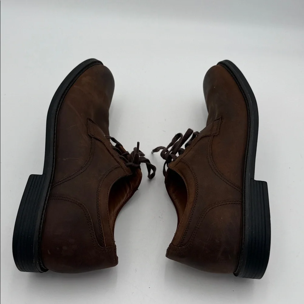 Johnston & Murphy elegant dark