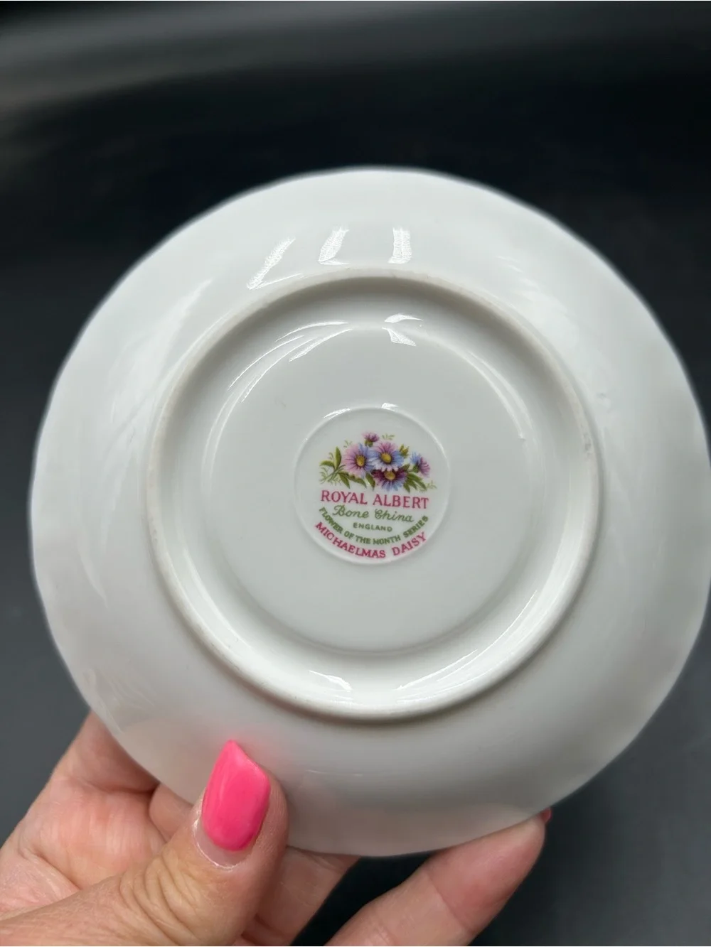Royal Albert edges elegant detailed