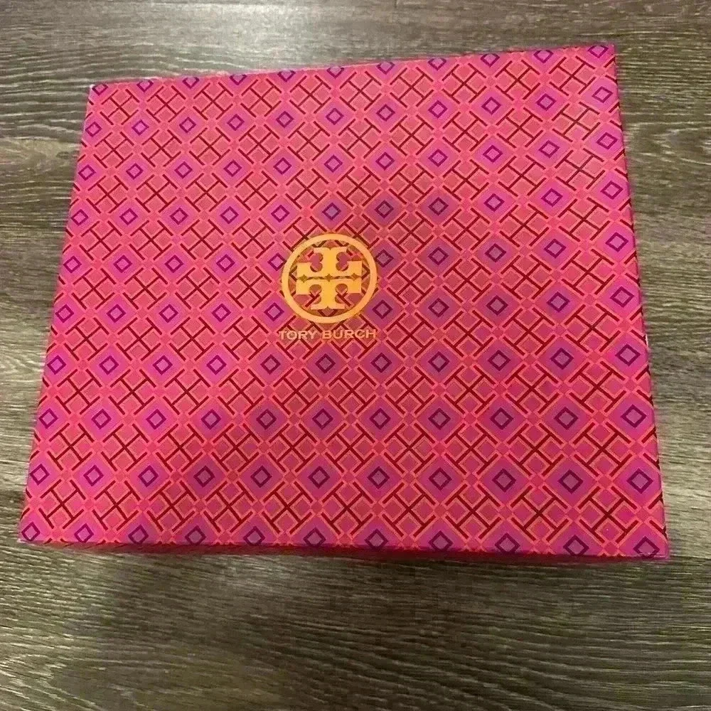 Tory Burch authentic size