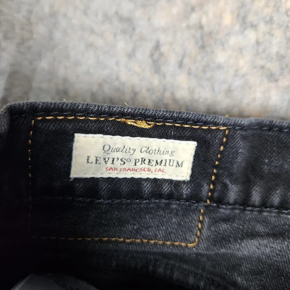 Levis am selling