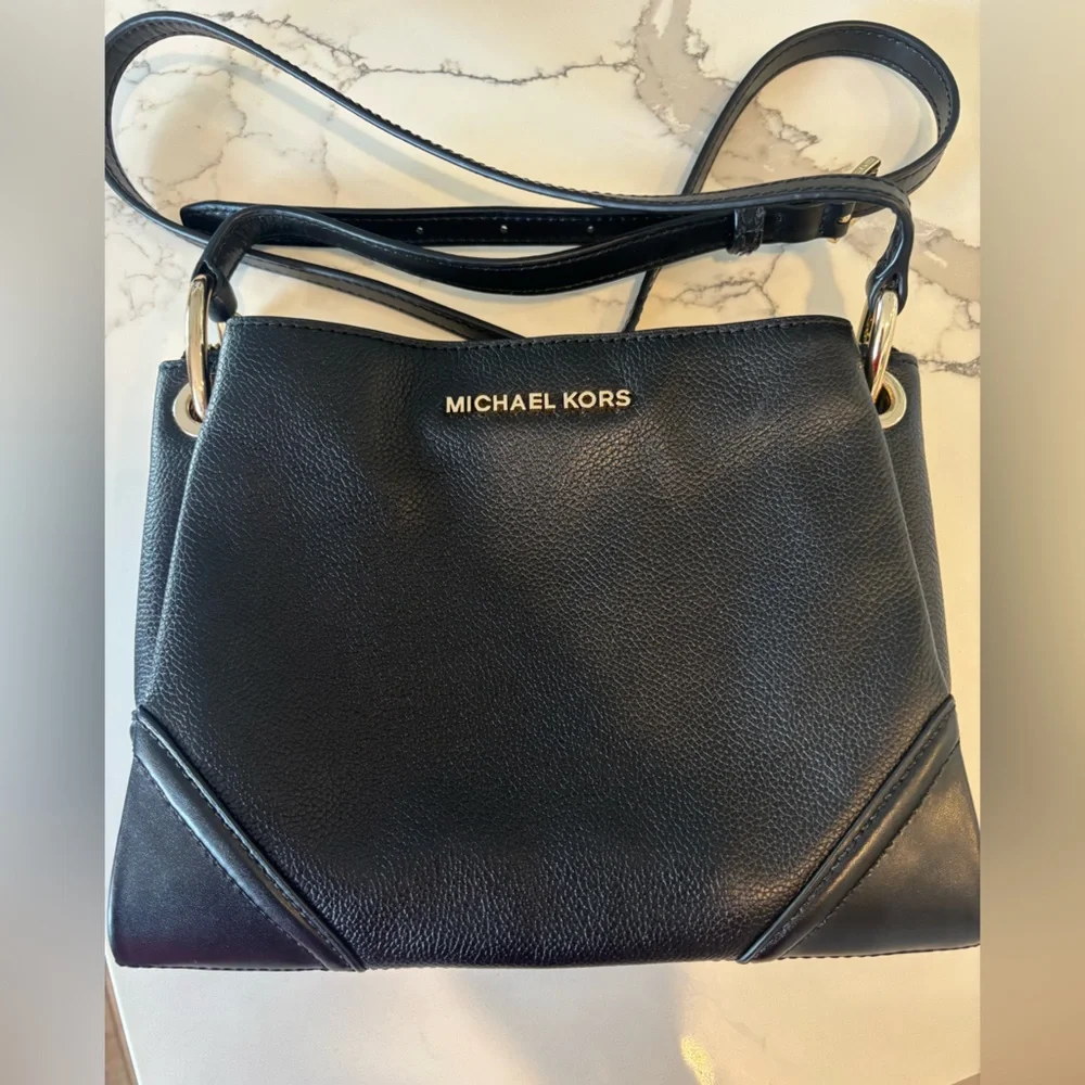 Michael Kors Nicole Black Pebbled Leather Shoulder Bag NWT