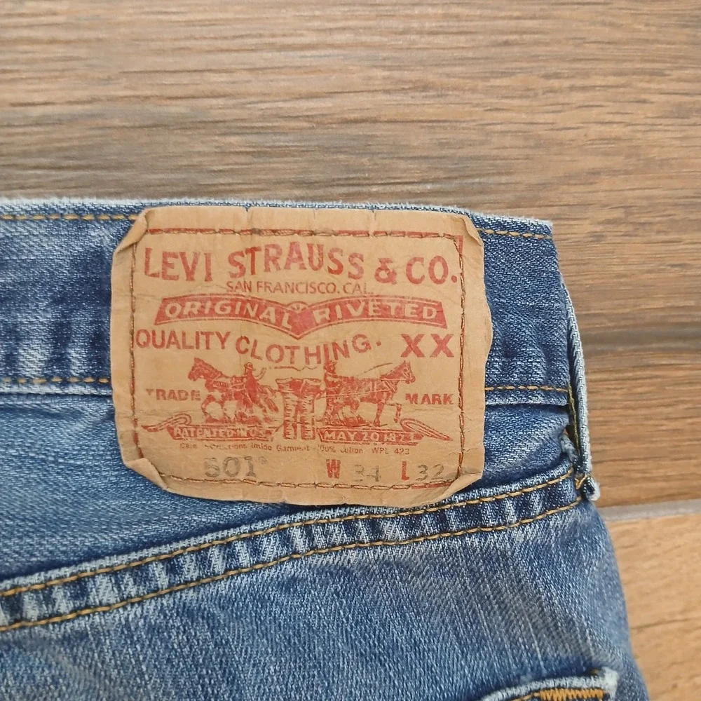 Levis see images