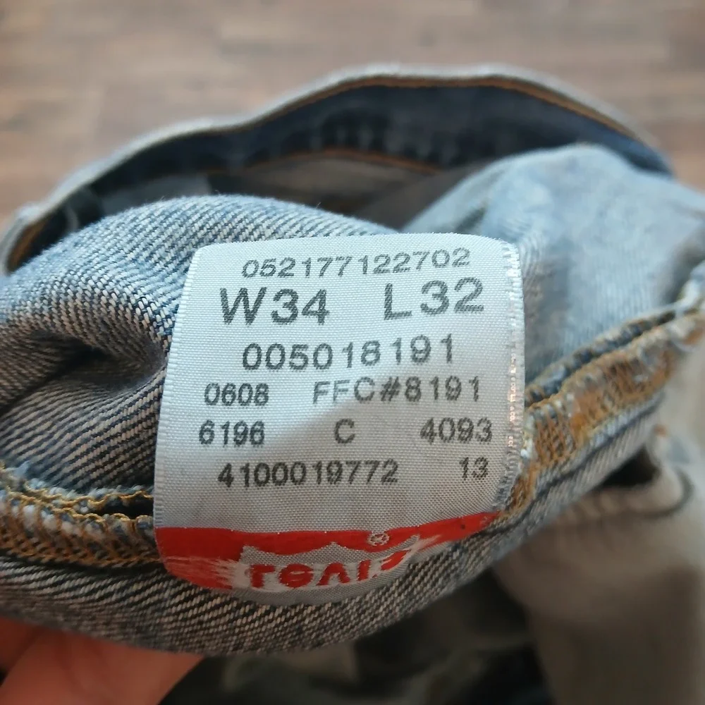Levis see images